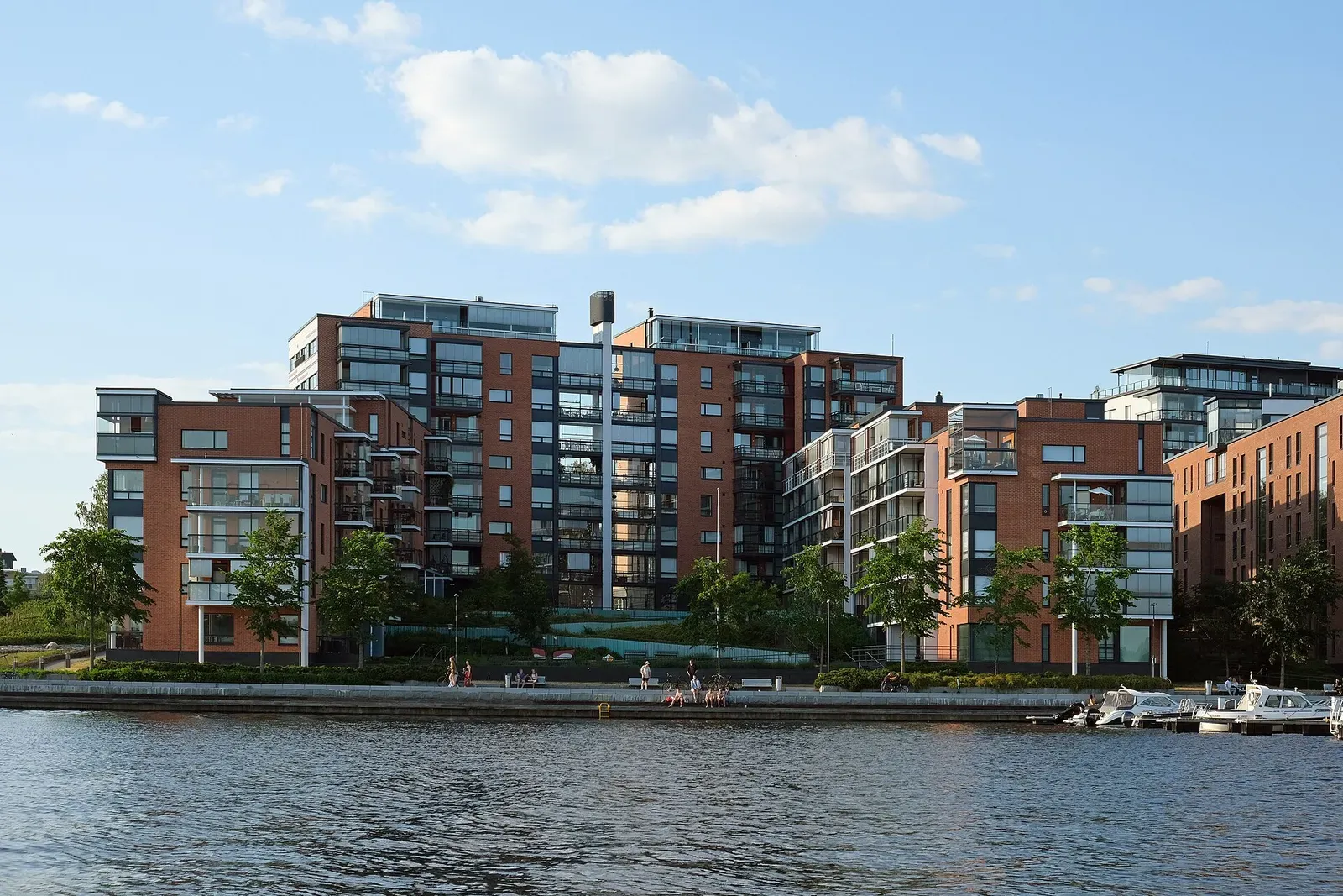 Ratinanrannan asuinrakennuksia Tampereella